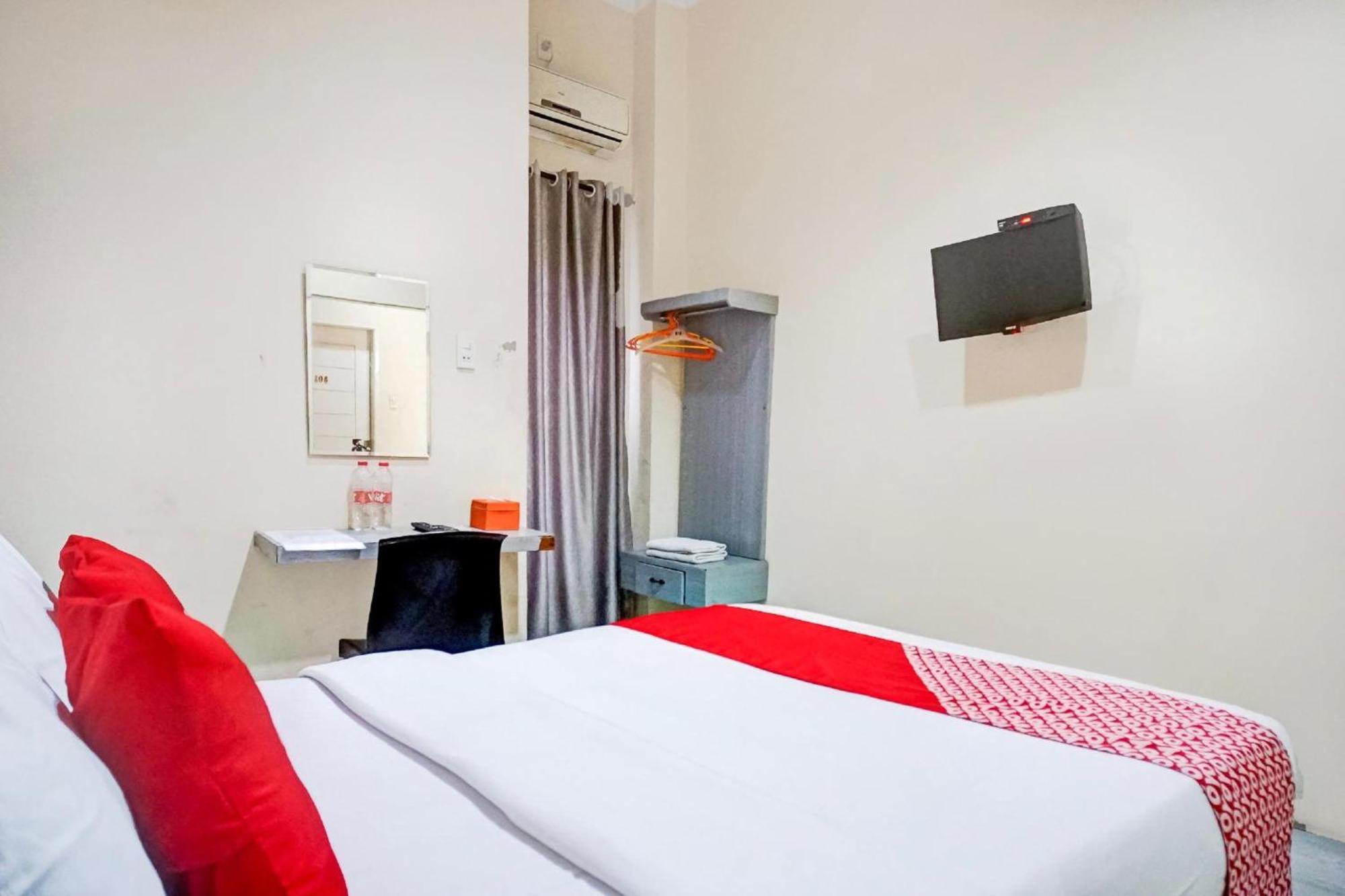 Hotel O Medan City Near Lapangan Benteng Formerly Ralica Residence Экстерьер фото